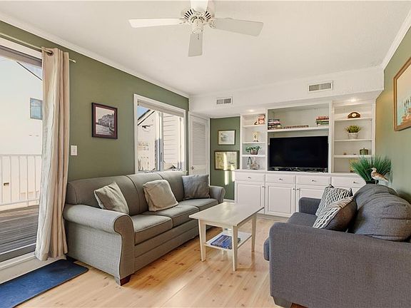 3rd image of 216 Goddard Row