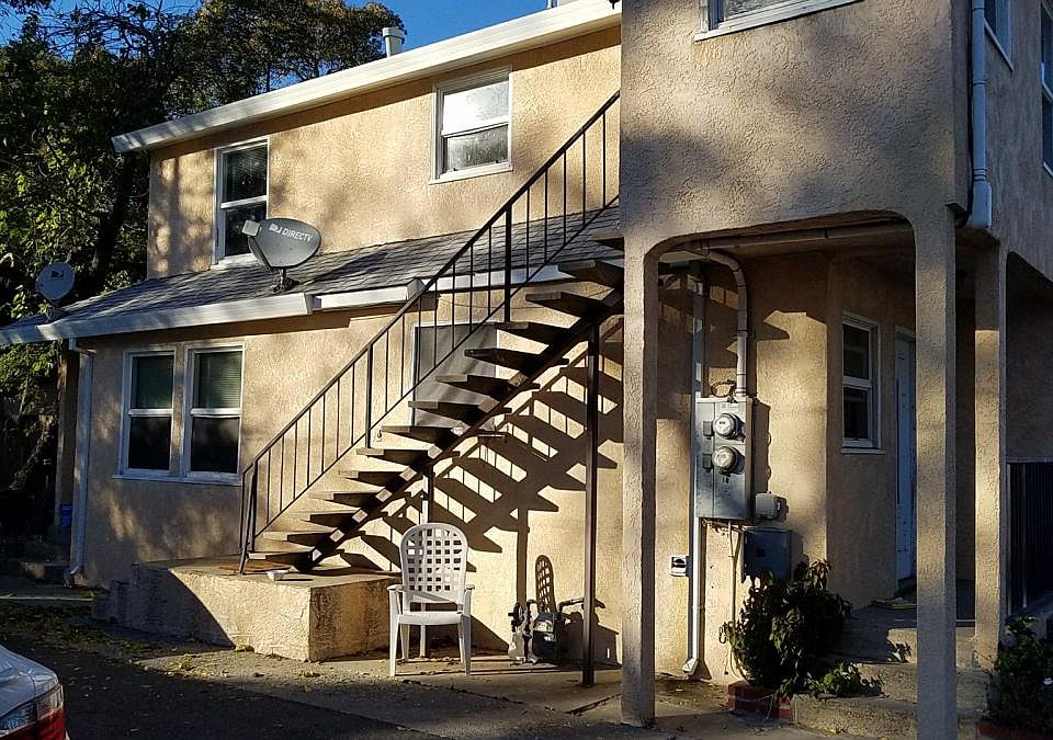 1st image of 209 C St