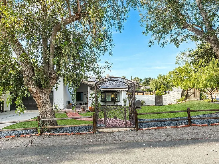 28403 Waring Pl — Photo 30