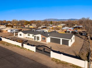 5726 Wood Dr SW, Albuquerque, NM 87105