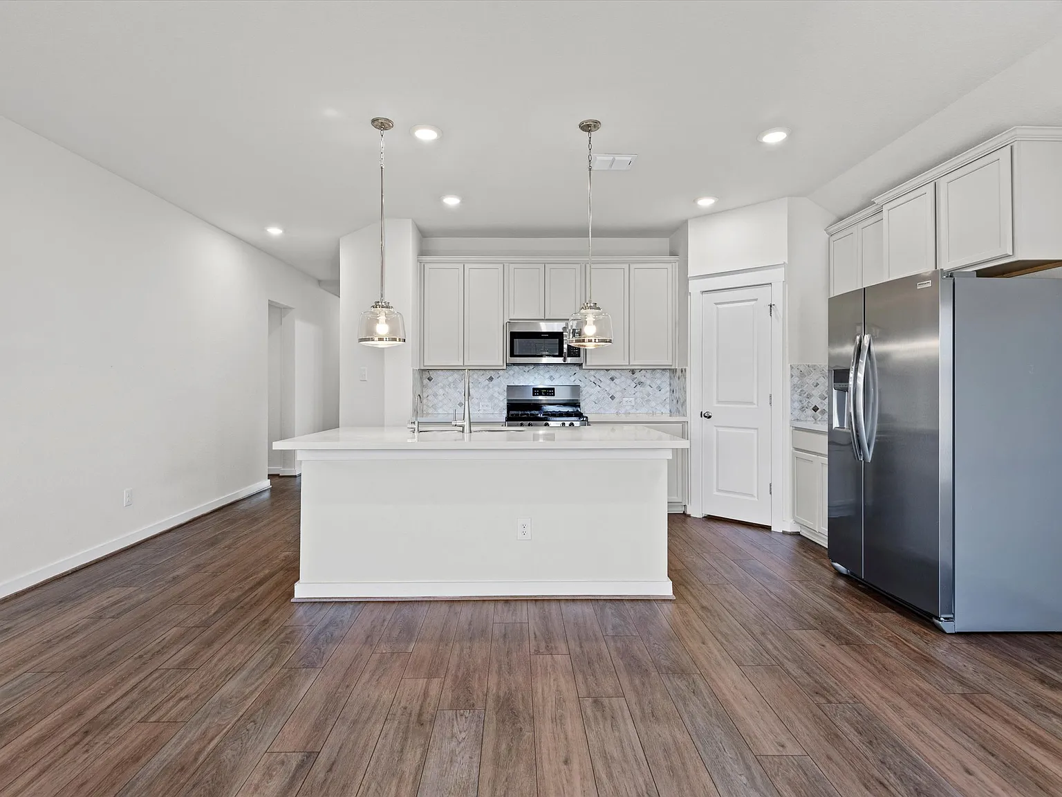 4 bed, 1609 sqft, $1,875 — Photo 4