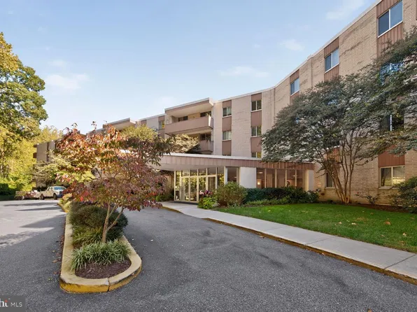 7505 Democracy Blvd APT A422, Bethesda, MD 20817