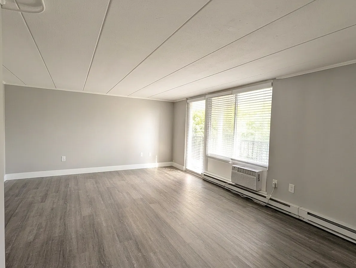 Park Place Apartments — Photo 3