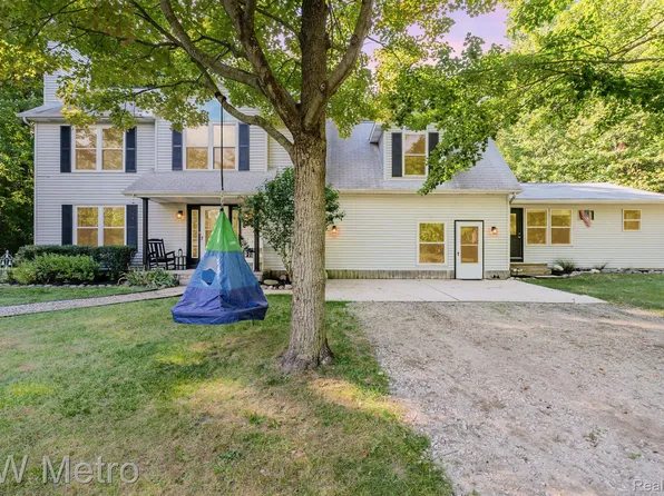 4262 W Fike Rd, Coleman, MI 48618