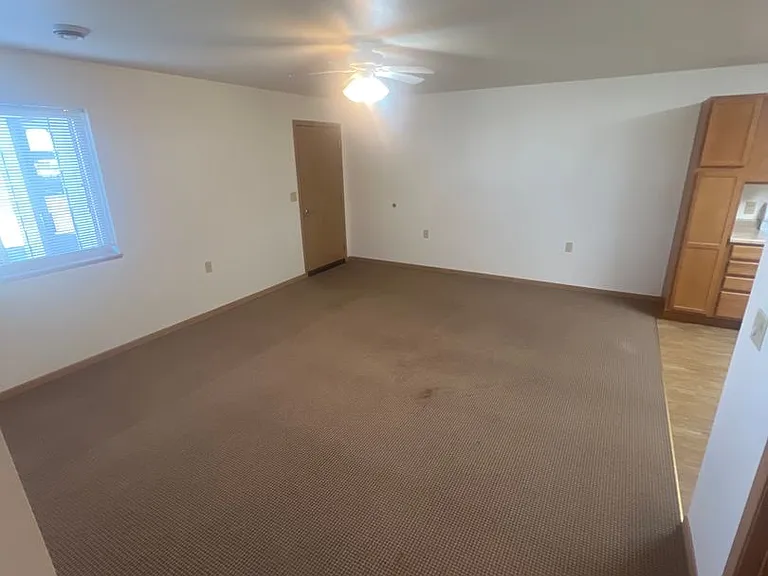 731 Illinois Ave NW — Photo 3