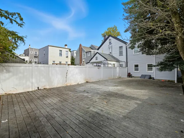 13 Meadow image 18 of 21