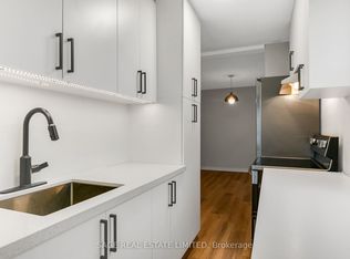 633 Saint Clair Ave W, Toronto, ON M6C 1A7