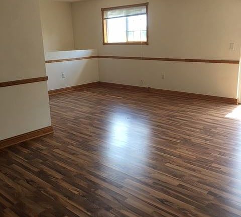 3rd image of 3440 Midvale Dr #3