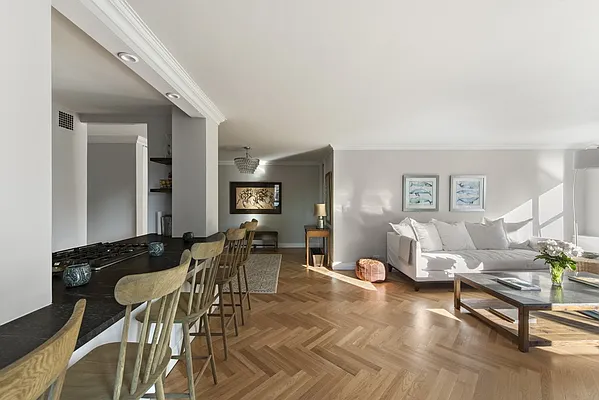 Sold by Nest Seekers International | media 14