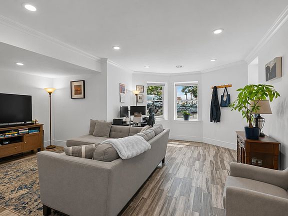 4th image of 901 Palisade Ave #1