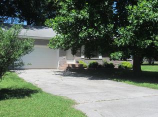 2949 E Walnut St, Springfield, MO 65802