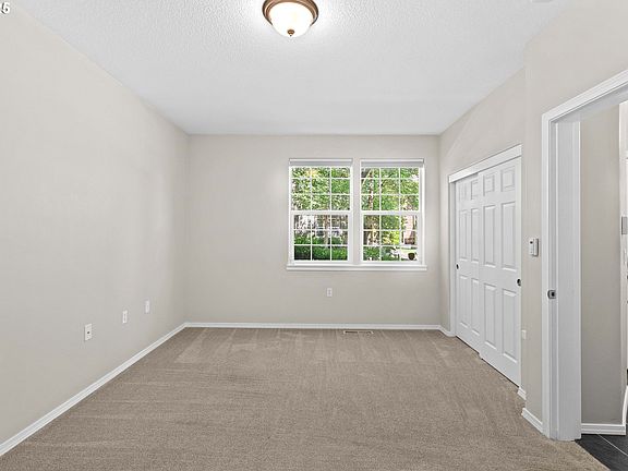 4th image of 3478 SE Northwood Way