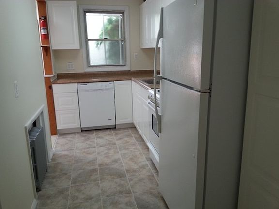 2nd image of 52 Prospect Park SW APT 1