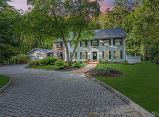 7 Birch Dr, East Brunswick, NJ 08816