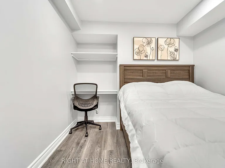 3253 Liptay Ave #BASEMENT — Photo 11