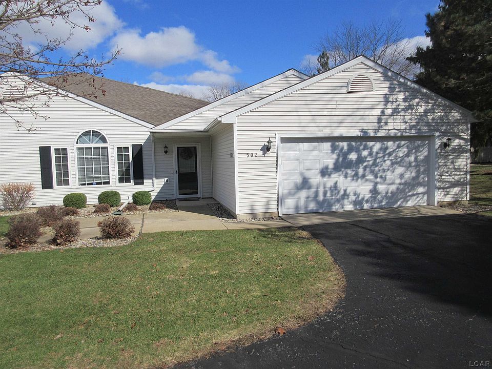 1st image of 502 Carriage Dr