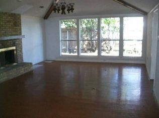 6633 Hyacinth Ln, Dallas, TX 75252