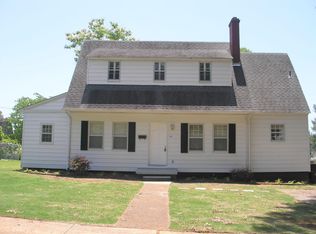 1612 Oak Grove Blvd, Sheffield, AL 35660