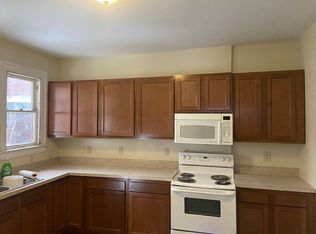 3317 Cedarbrook Rd, Cleveland Heights, OH 44118