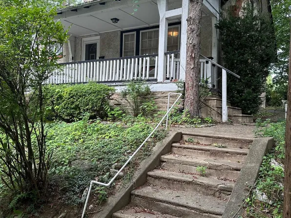 6223 N 10th St, Philadelphia, PA 19141