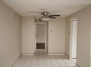 1126 W 4th St #10570436, Waterloo, IA 50701