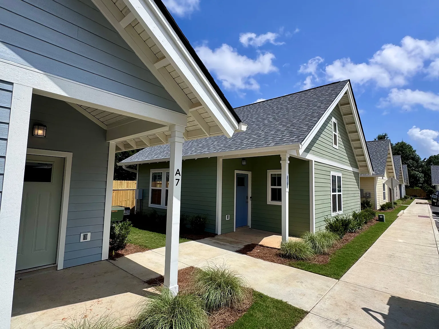 Ashland Park Townhomes — Photo 1