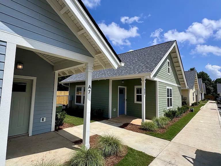 Ashland Park Townhomes — Photo 1