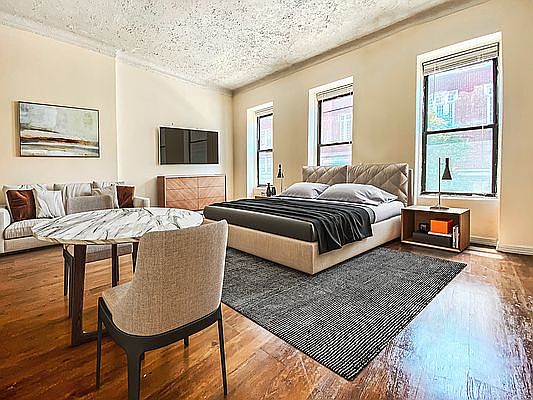 1st image of 257 W 113th St APT 202