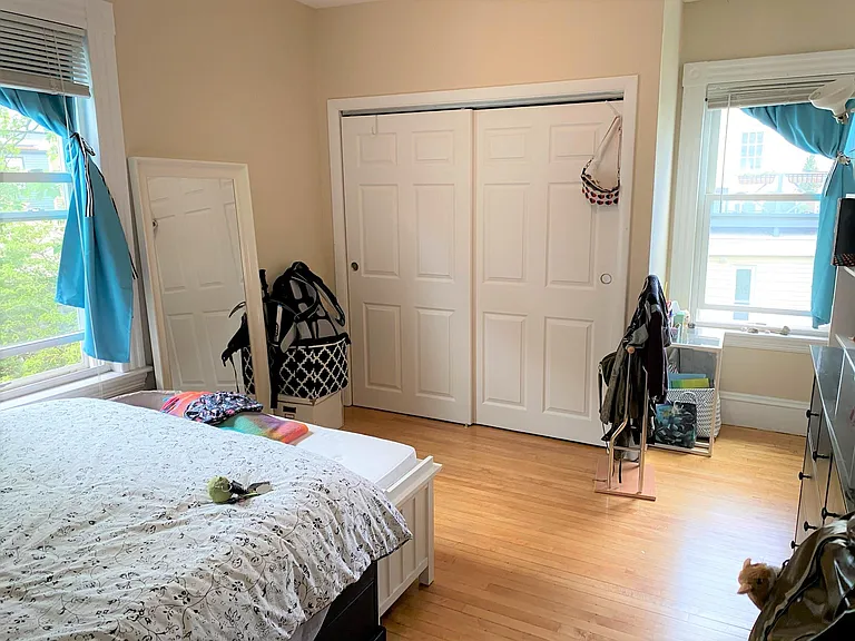 36 Burnside Ave #2 — Photo 8
