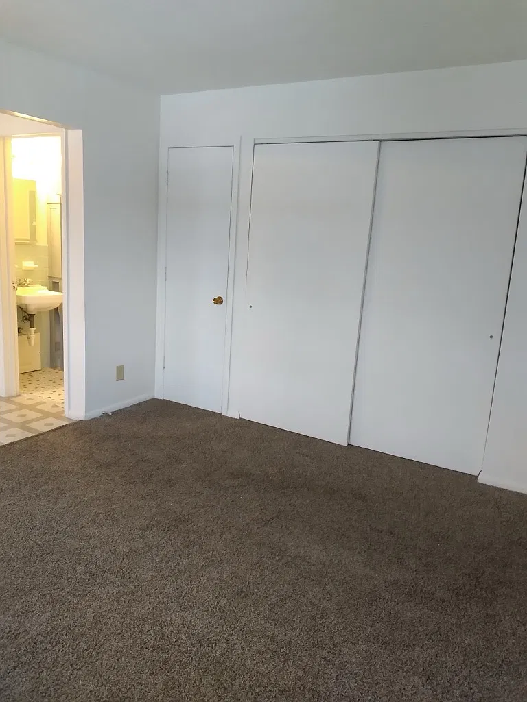 2 bed, 750 sqft, $1,025 — Photo 4
