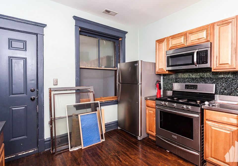 1st image of 2700 N Ashland Ave #1