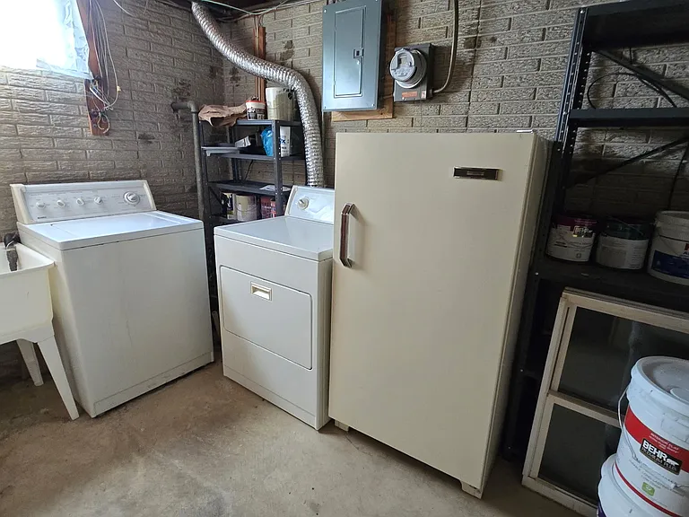 306 Holly Manor Rd — Photo 21