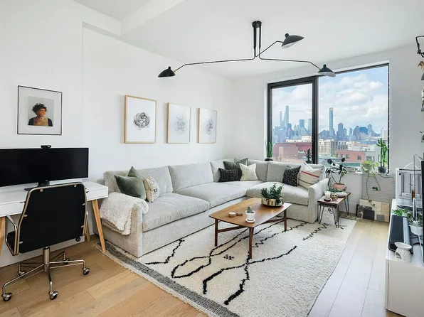 2218 Jackson Ave APT 801, Long Island City, NY 11101