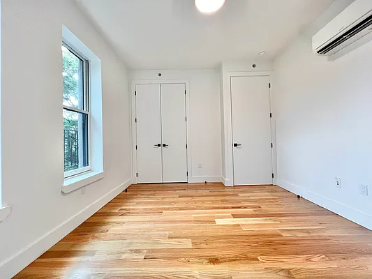 Rented by ERNY LLC | media 25