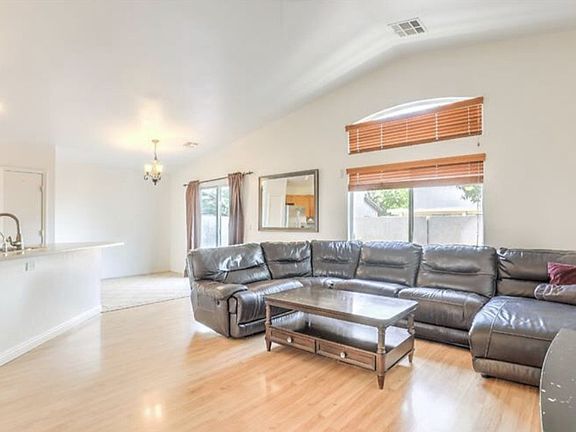 2nd image of 3823 Aspen Springs Ave