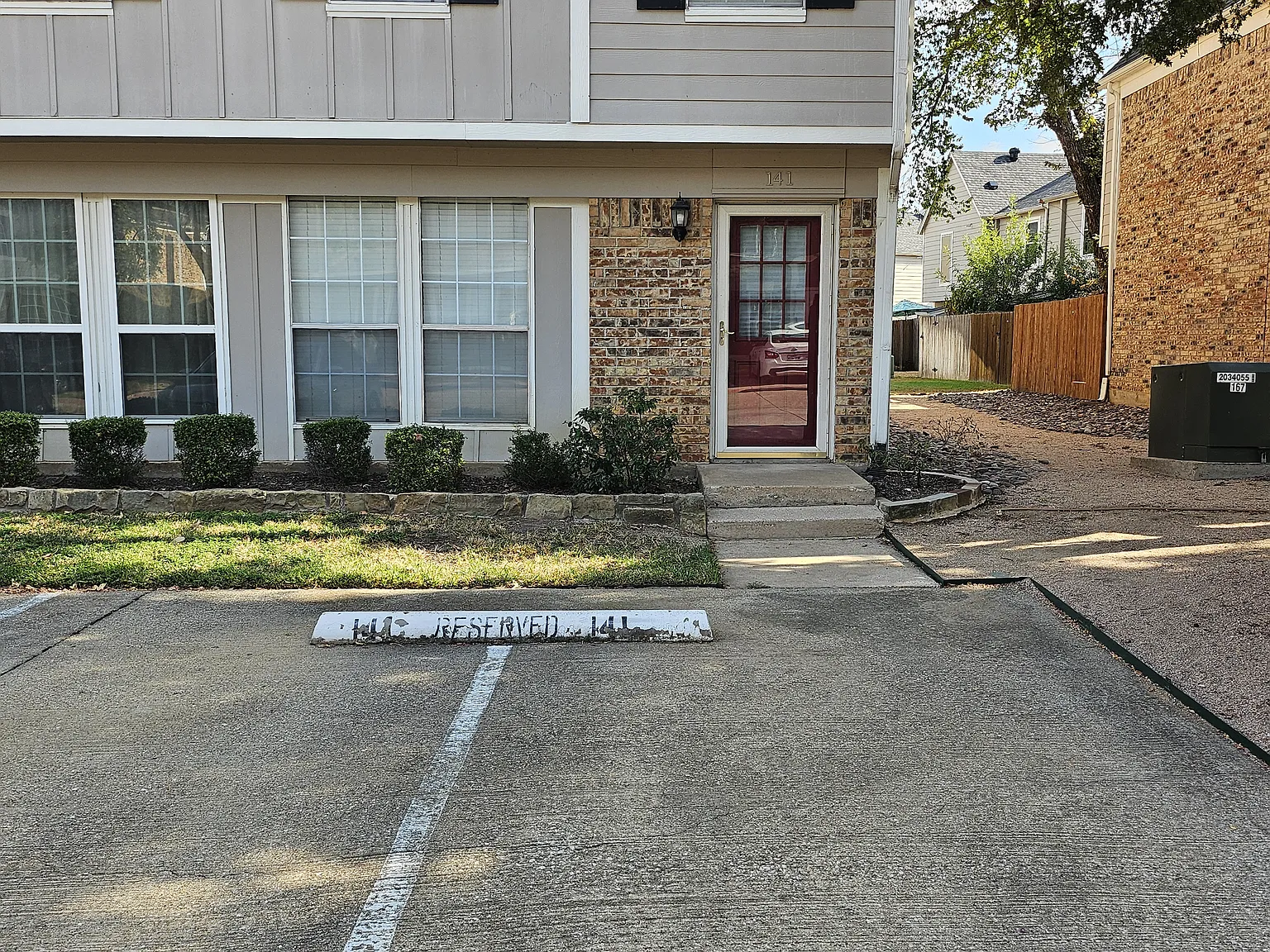 2 bed, 2.5 bath, 1232 sqft, $1,825 — Photo 4