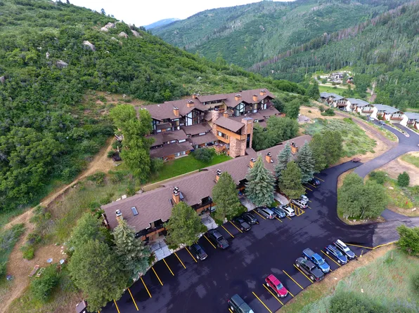 31500 Runaway Pl, Steamboat Springs, CO