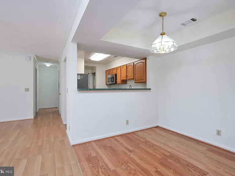 5800 Inman Park Cir #360 — Photo 10