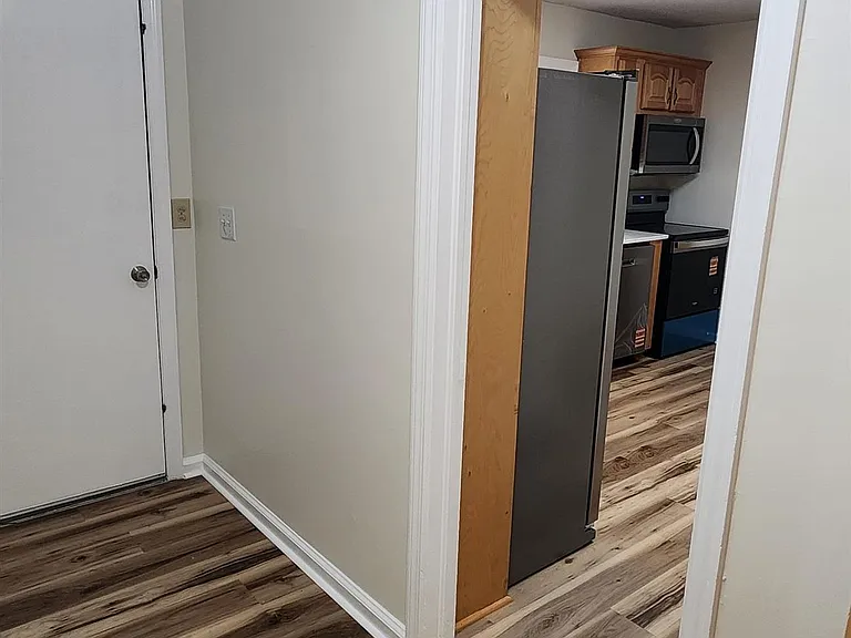 203 Springdale Dr #1 — Photo 17