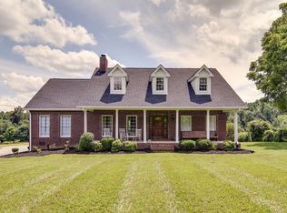 930 Hafner Rd, Charlotte, TN 37036