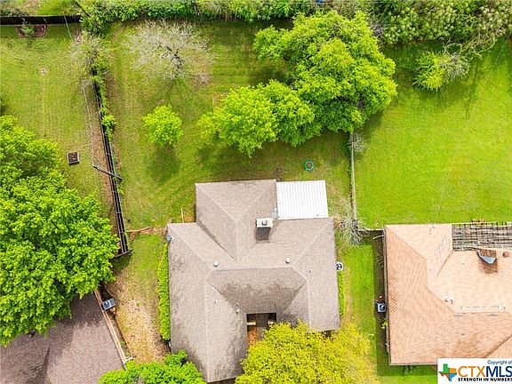 3rd image of 505 Arapaho Dr