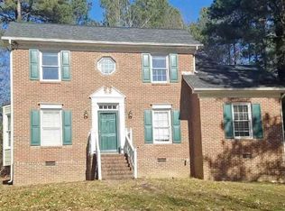16 Swallows Ridge Ct, Durham, NC 27713