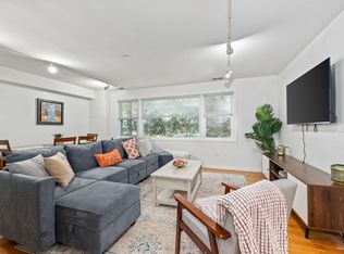 1600 Monroe St APT 2E, Evanston, IL 60202