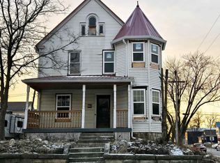 901 S 8th St, Burlington, IA 52601