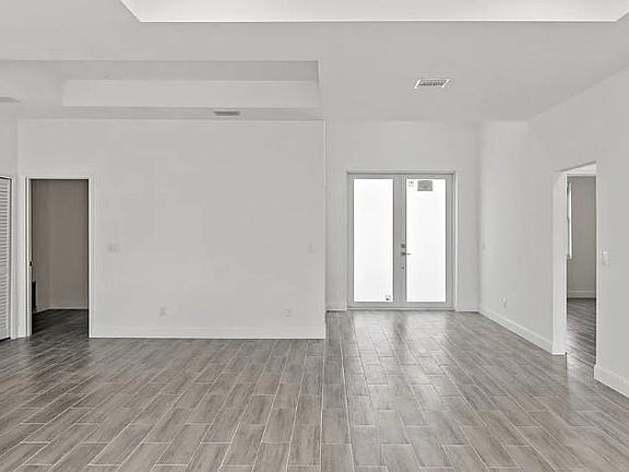2nd image of 3116 24th St W Unit 3