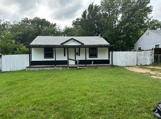 213 NE 31st St, Grand Prairie, TX 75050