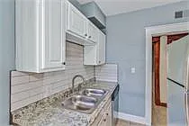 2710 Holmes St #3S — Photo 9