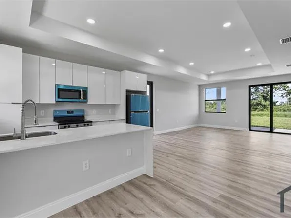 1056 Fayette Ave, Lehigh Acres, FL 33974