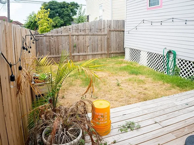 2754L Saint Ann St — Photo 11