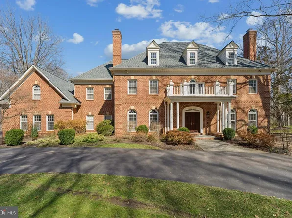 7700 Leeds Manor Ct, Fairfax Station, VA 22039